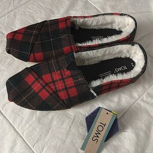 Alpargata Cozy Slip On Flats, Red/Black Plaid - Women’s Sz 8